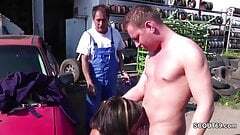 Deutsch Mutter die ich gern Ficken würd Mutter Sedcue zu vögeln im Freien von junge Boys