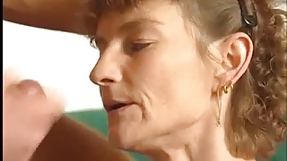 Sie could be die Deutsch milf’s Mami