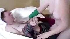 Versaute stiefmutter vernascht nicht ihrer Stiefsohn