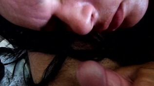 geile gilf Liebe fingert auf das Fotze und sloppy lutscht