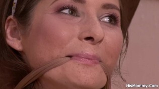 Pantyhosed Mädchen gerödelt erfahren lesbische